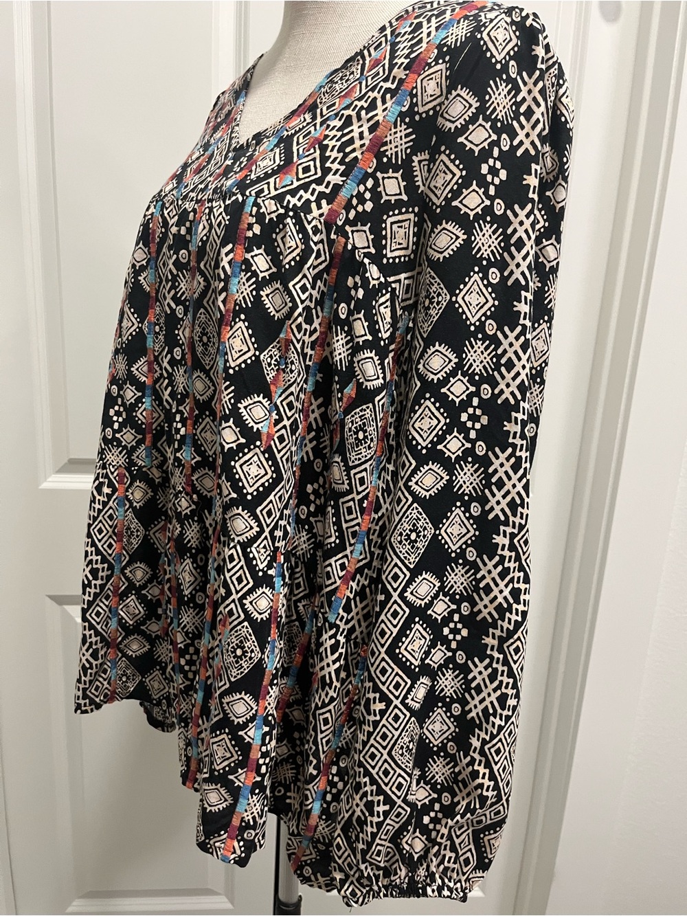 Savanna Jane Small Black Popover Geometric Peasant Blouse Top Colorful Casual - Picture 4 of 13